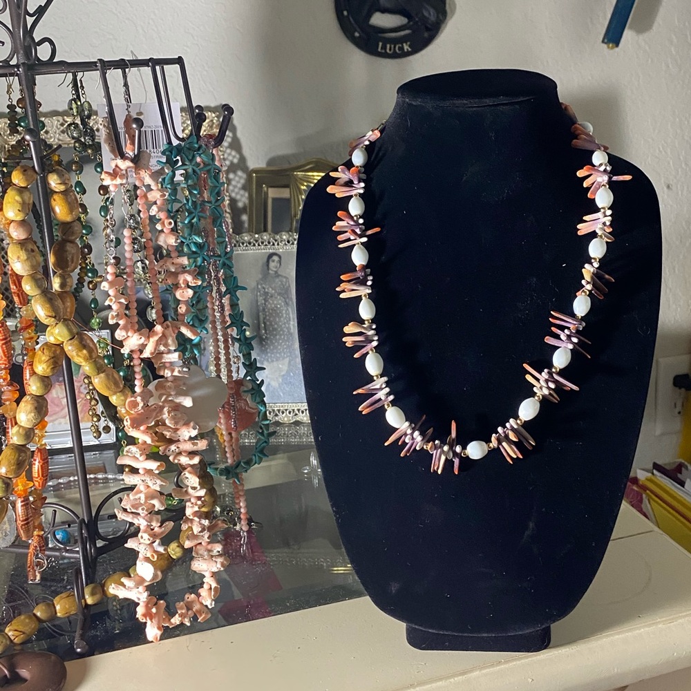 Boho Beaded necklace